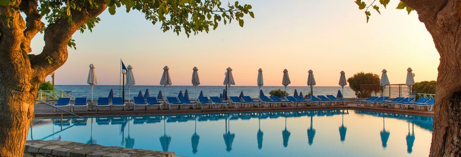 Poolen på Hotell Silva Beach i Hersonissos på Kreta, Grekland.