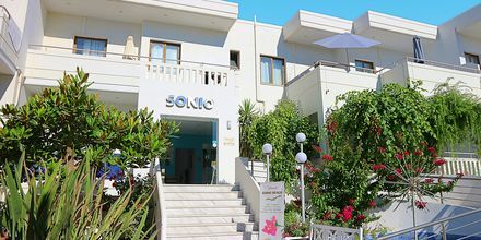 Hotell Sonio Beach i Platanias på Kreta, Grekland.