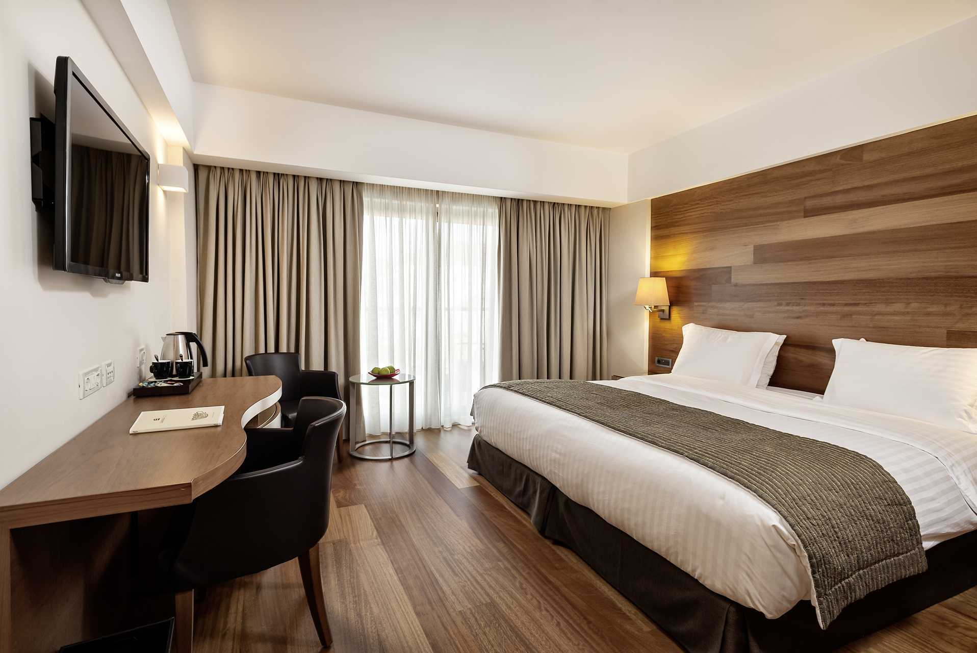 Större dubbelrum på hotell Samaria i Chania stad, Kreta.