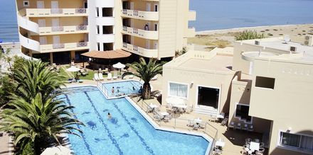 Poolområdet på hotell Sunny Bay i Kastelli, Kreta