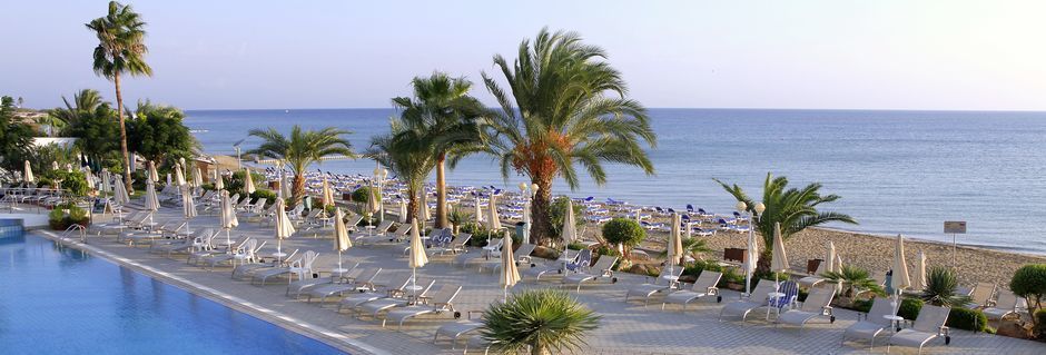 Poolområdet på Sunrise Beach i Fig Tree Bay, Cypern.