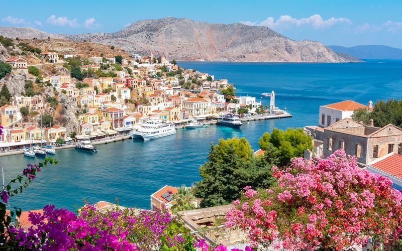 Symi – sagornas ö
