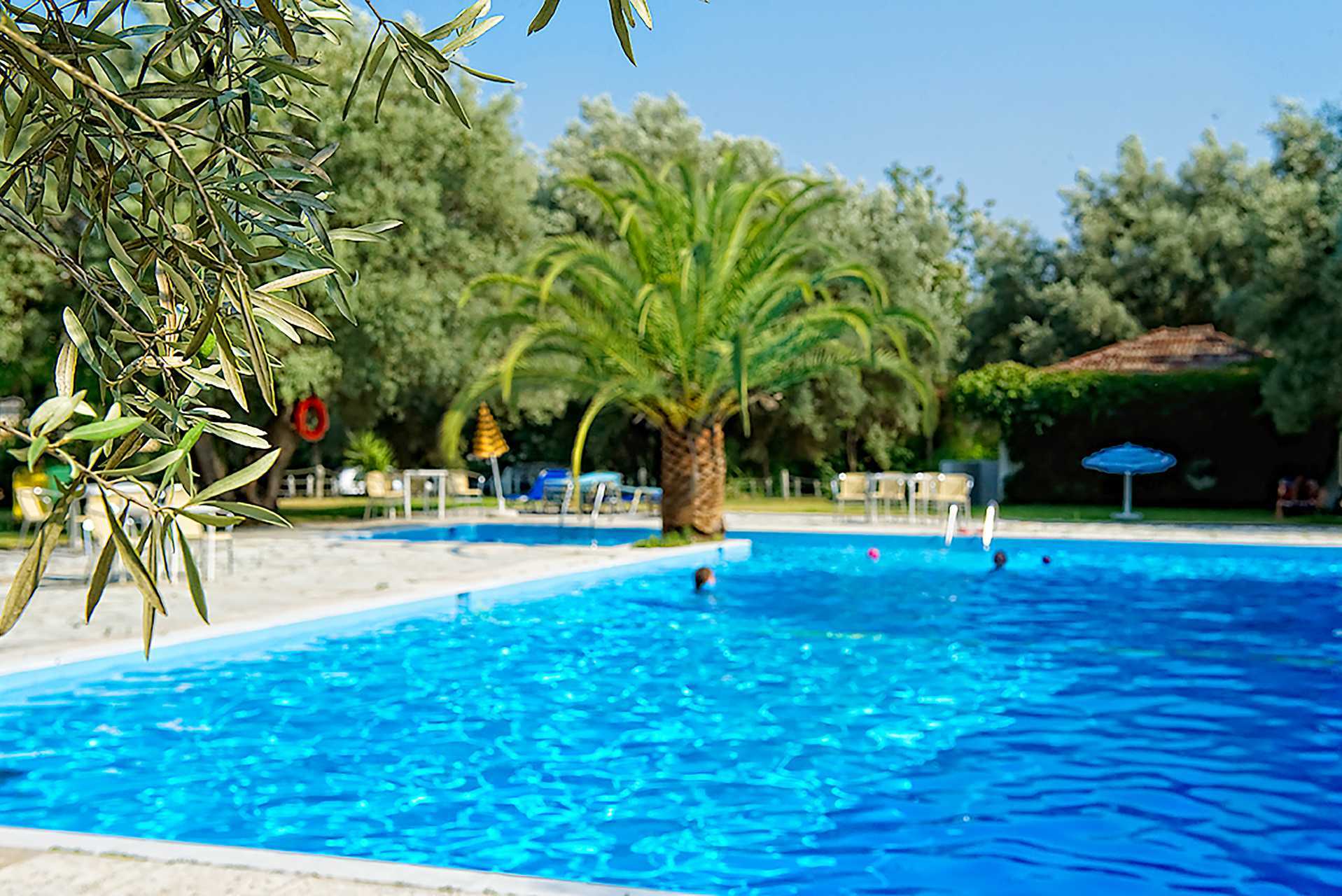 Poolområde på hotell Thalero, Lefkas.