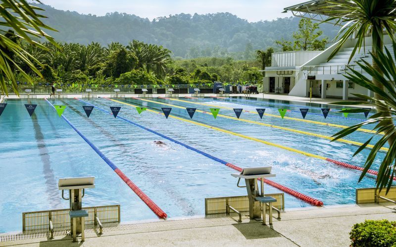 På Thanyapura finns en olympisk 50-meters pool och en halvolympisk 25-meters pool.