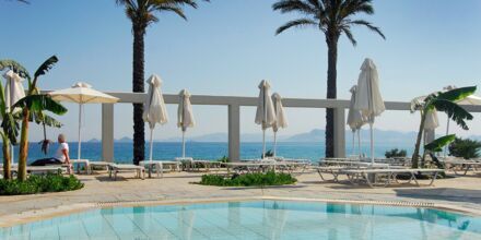 Poolområdet på hotell Tigaki Beach på Kos, Grekland.