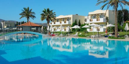 Poolområdet på hotell Tigaki Beach på Kos, Grekland.