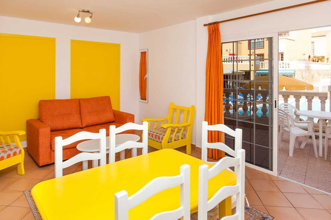 Trerumslägenhet i etage på hotell Maxorata Beach i Corralejo, Fuerteventura.