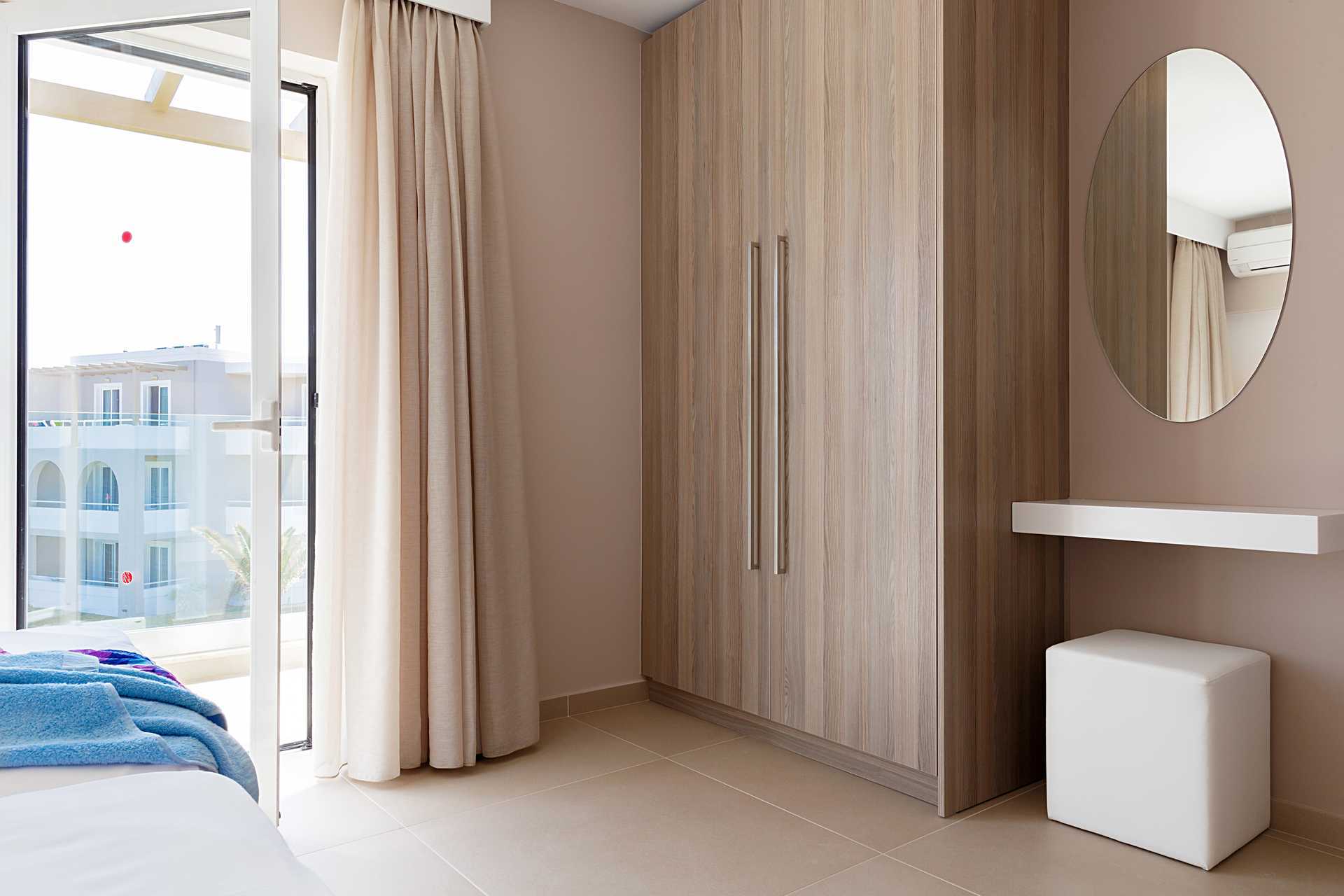 Trerumslägenhet på hotell Santa Helena Beach.