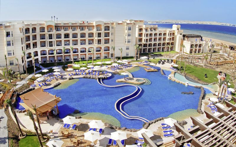 Poolområde på hotell Tropitel Sahl Hasheesh i Sahl Hasheesh, Egypten.