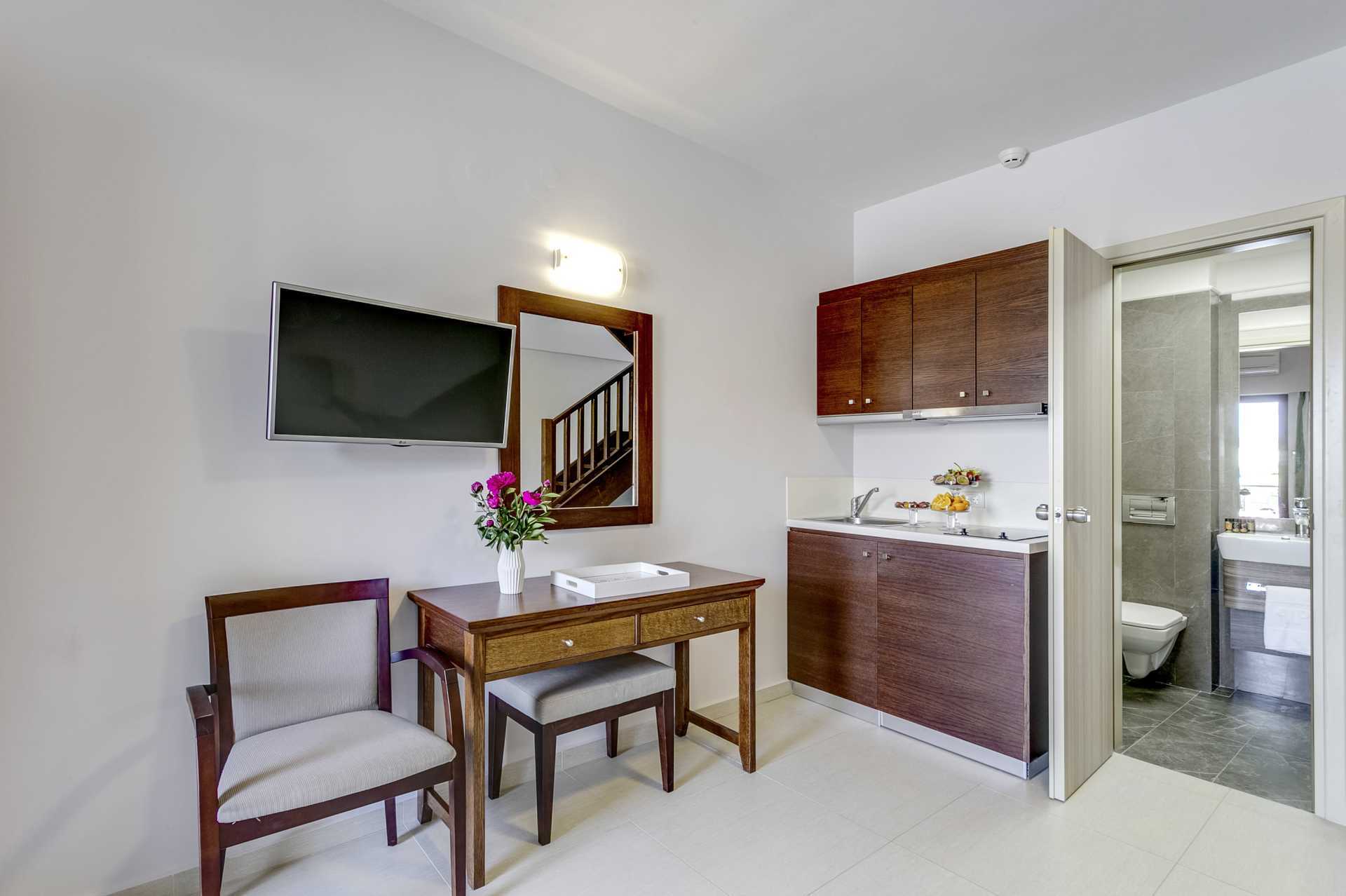 Tvårumslägenhet i etage på hotell Casa di Porto på Kreta, Grekland.