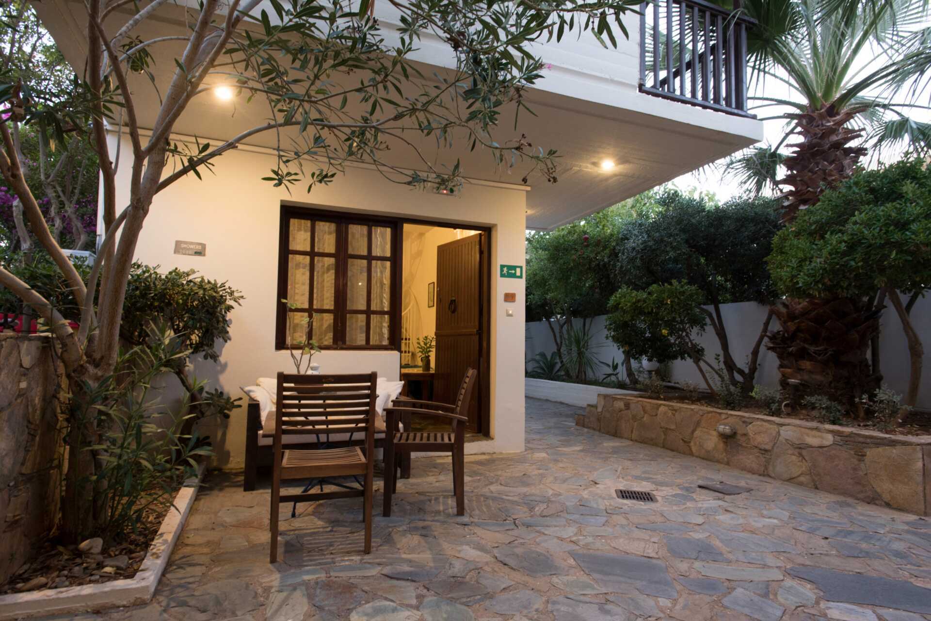 Tvårumslägenhet i etage på Proimos Maisonettes i Platanias, Kreta.
