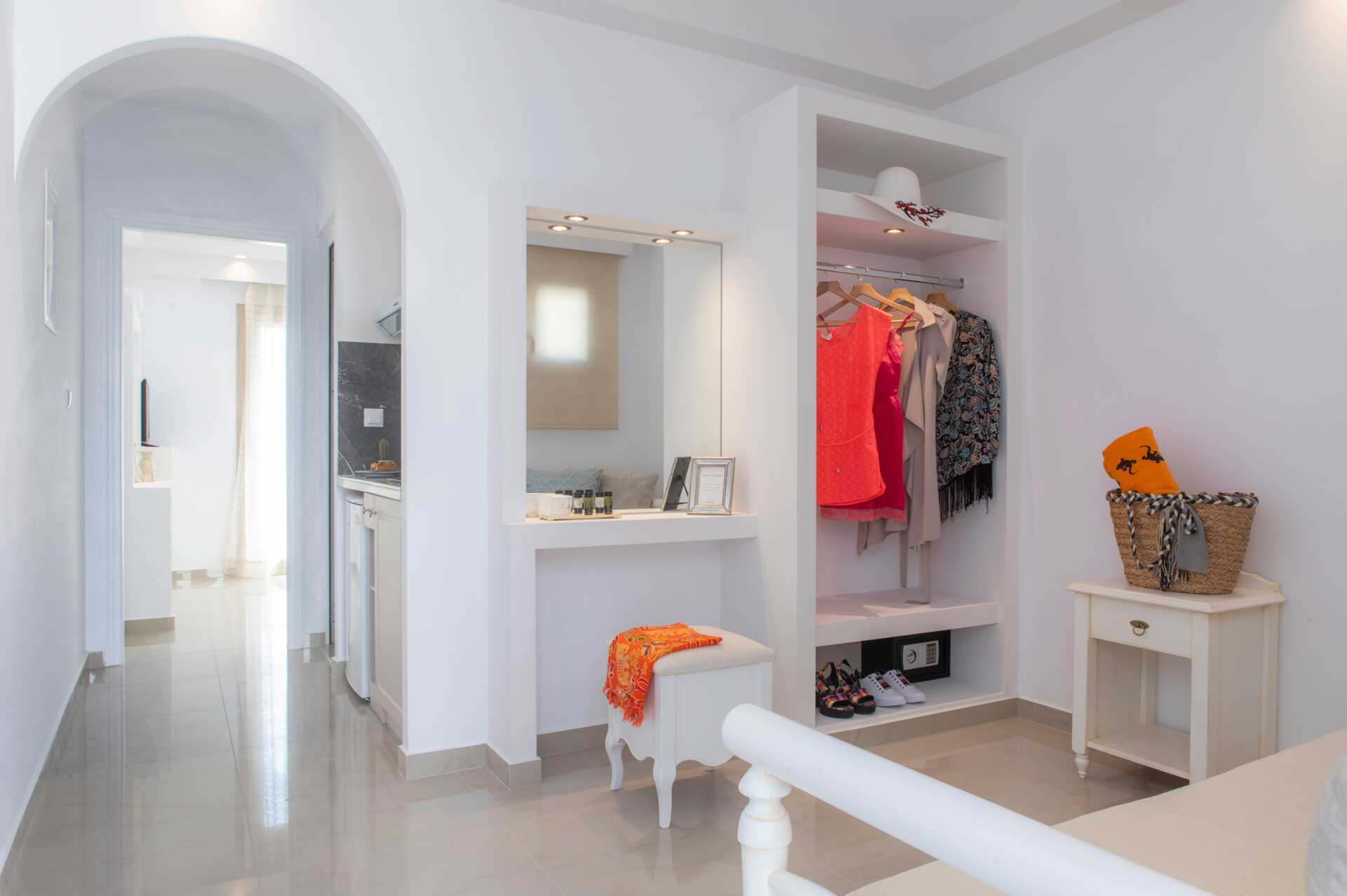 Tvårumslägenhet på hotell Evdokia i Plaka Beach, Naxos.