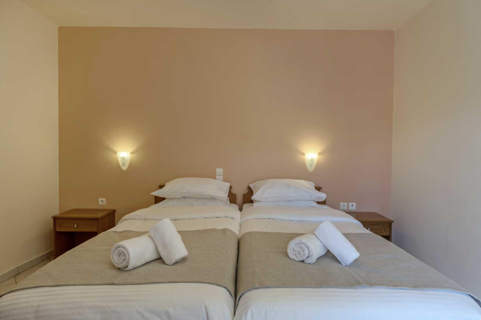 Tvårumslägenhet på hotell Mary, Kreta.