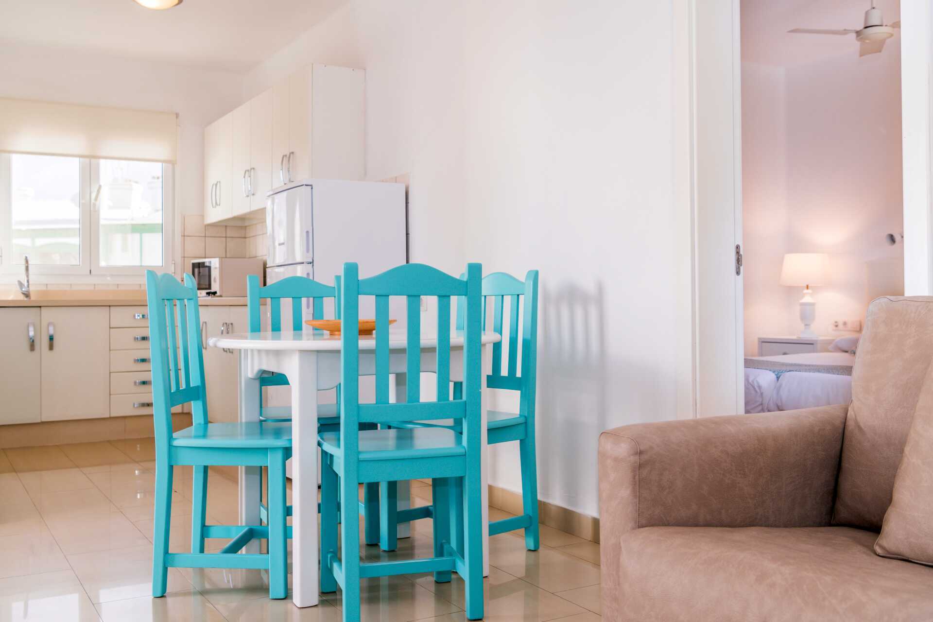 Tvårumslägenhet på hotell Parque Tropical i Puerto del Carmen på Lanzarote, Kanarieöarna.