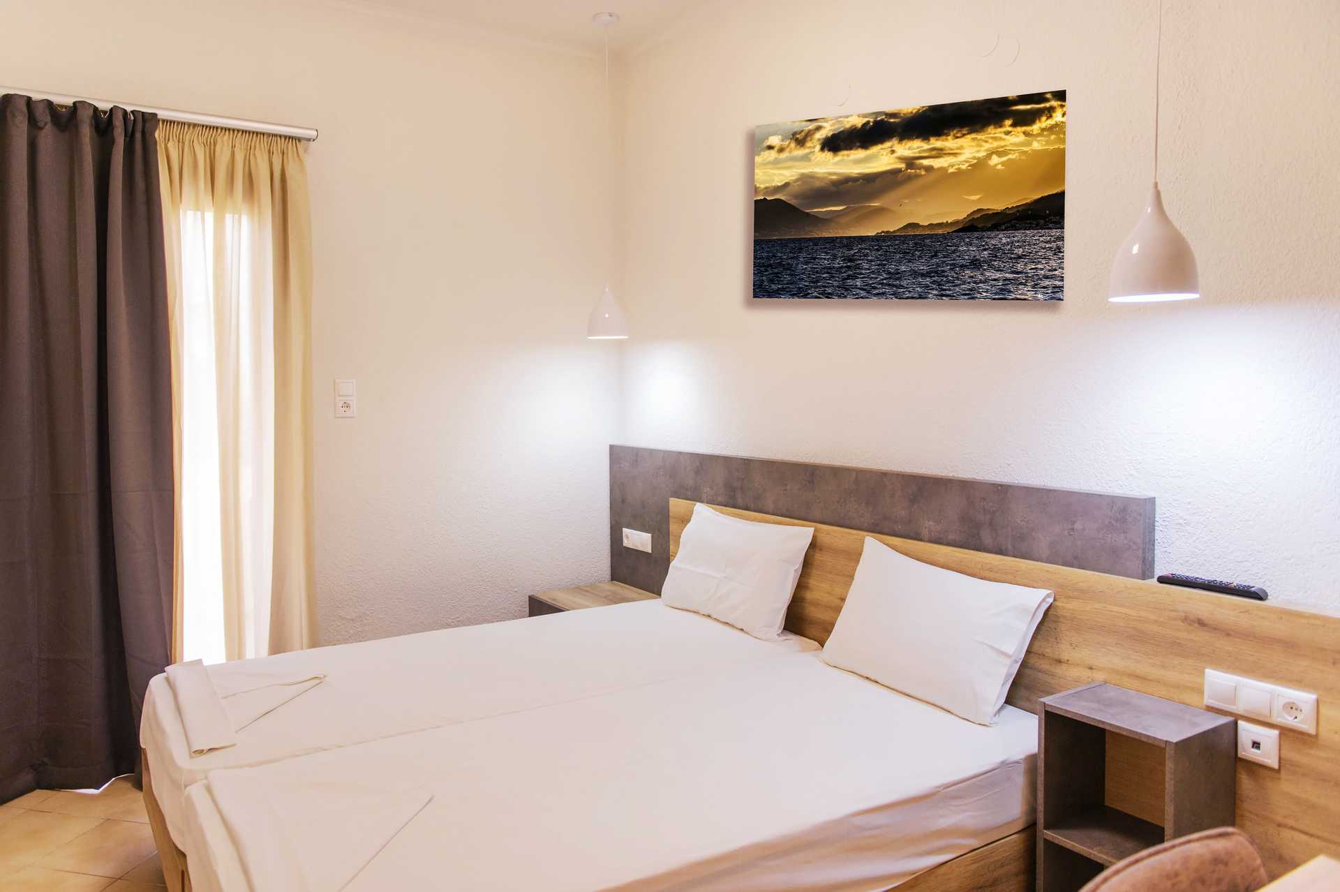 Tvårumslägenhet på hotell Smaragda Beach i Votsalakia på Samos, Grekland.