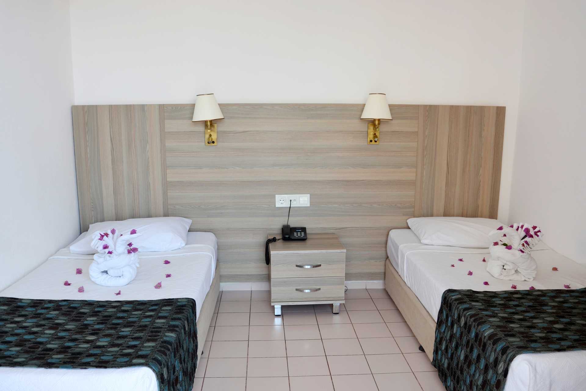 Tvårumslägenhet på hotell Sunflower i Side, Turkiet.