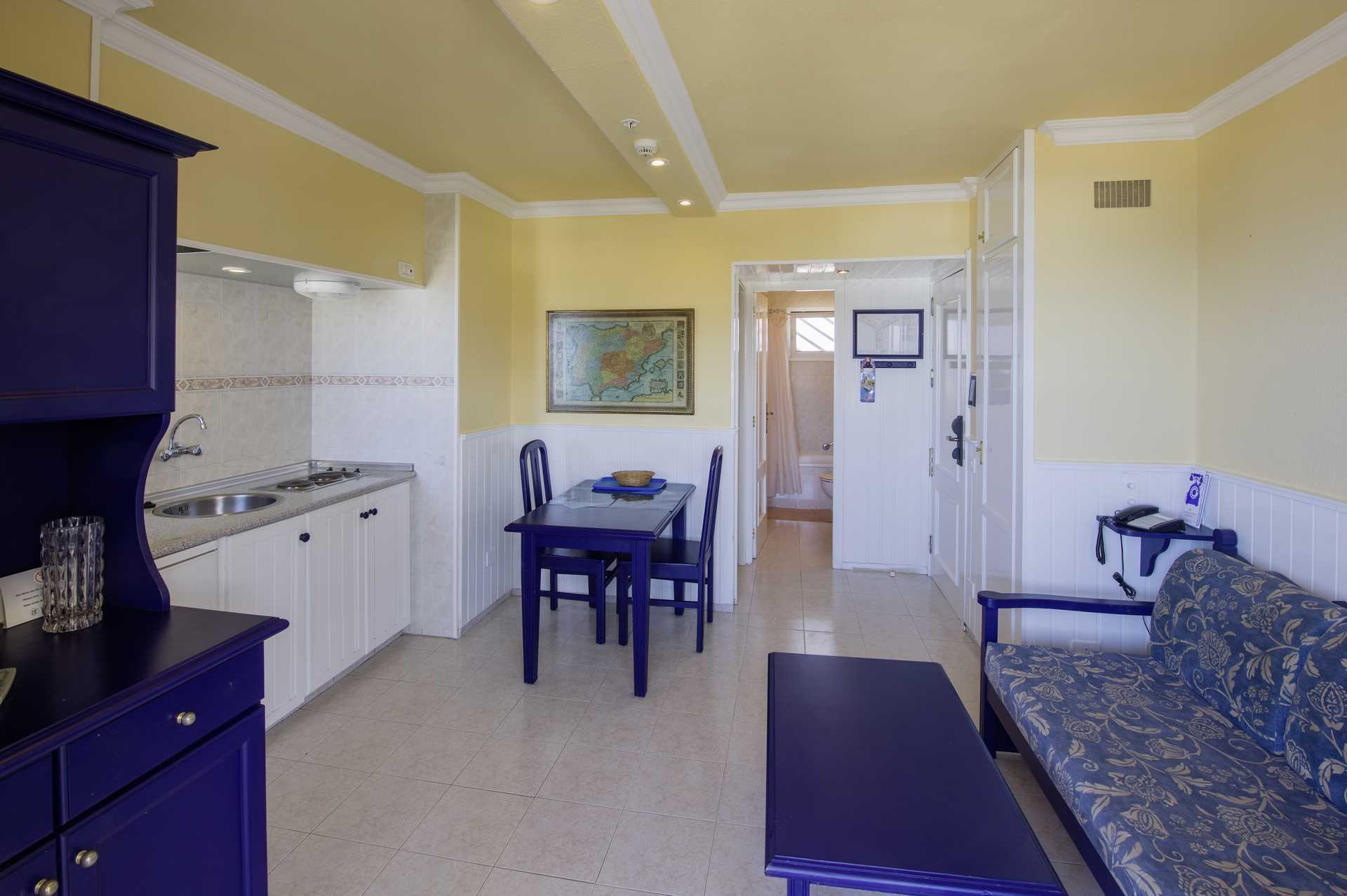 Tvårumslägenhet på hotell Teneguia i Puerto de la Cruz, Teneriffa.