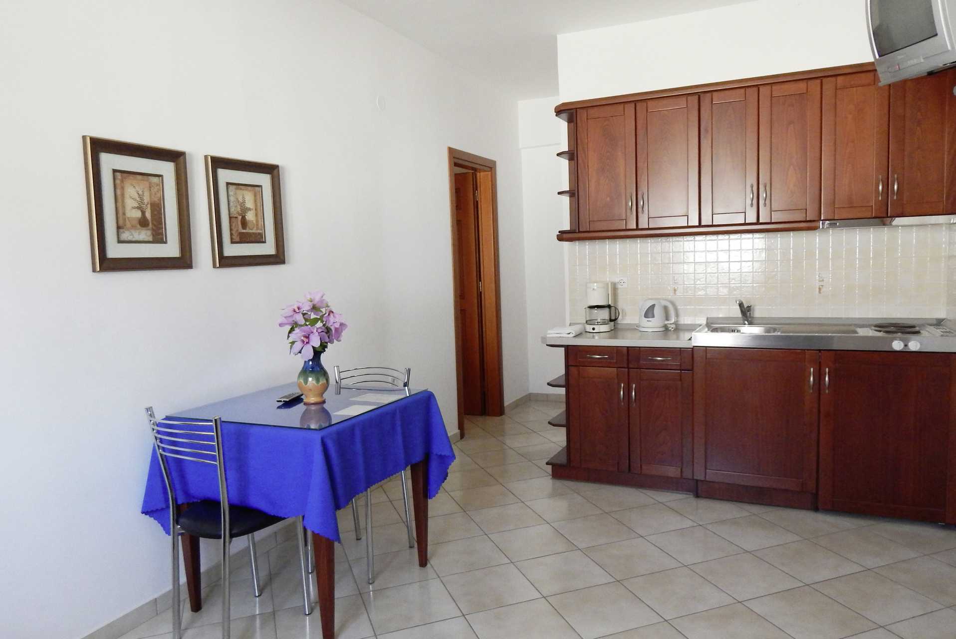 Tvårumslägenhet på hotell Topaz i Kokkari på Samos, Grekland.