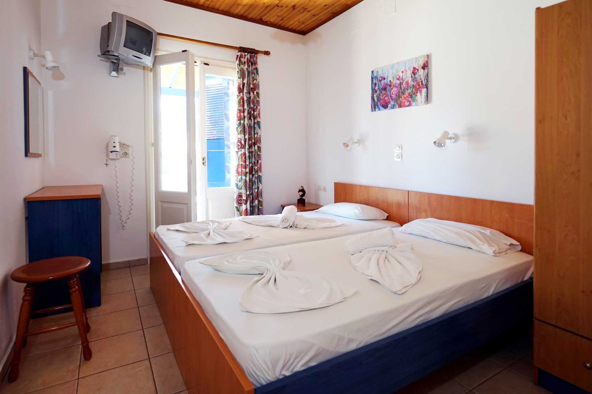 Tvårumslägenhet på hotell White Rock på Samos.