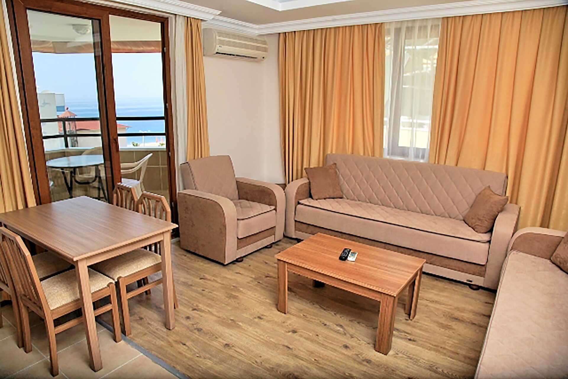 Tvårumslägenhet på hotell Yeniacun i Alanya, Turkiet.