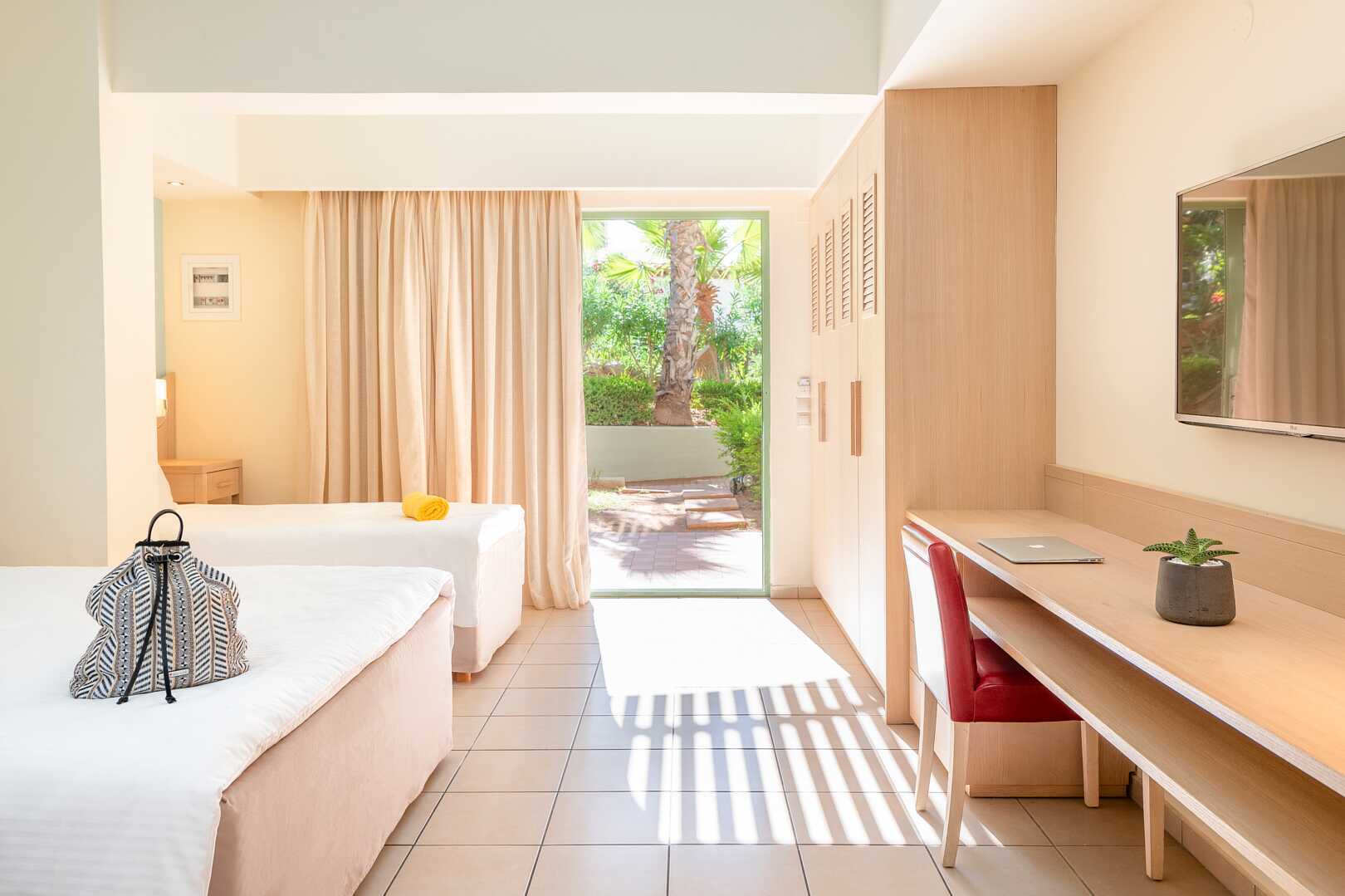 Tvårumslägenhet superior på hotell Star Beach Village & Waterpark i Hersonissos på Kreta.