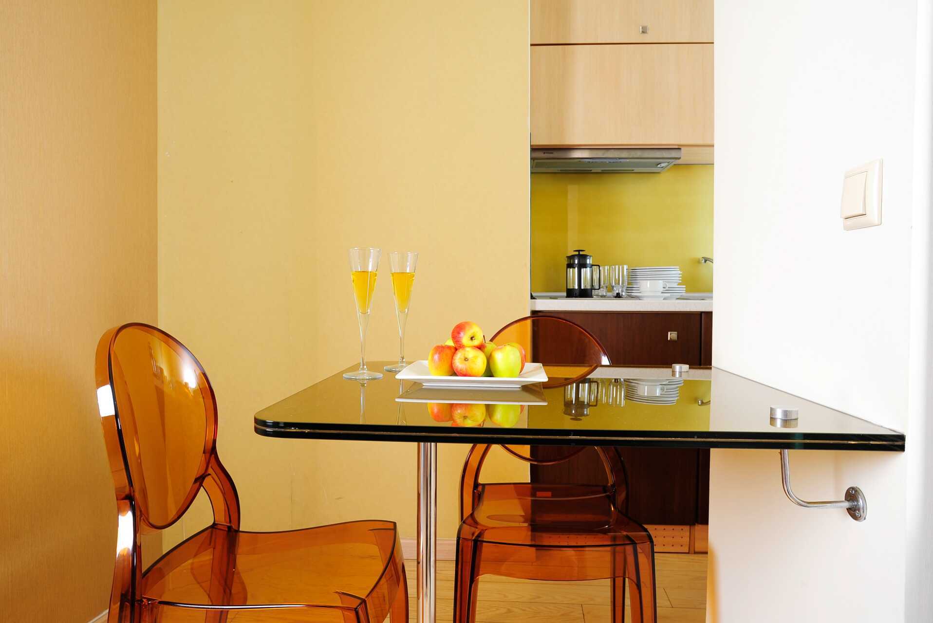 Tvårumslägenhet superior på hotell Steris i Rethymnon stad på Kreta, Grekland.