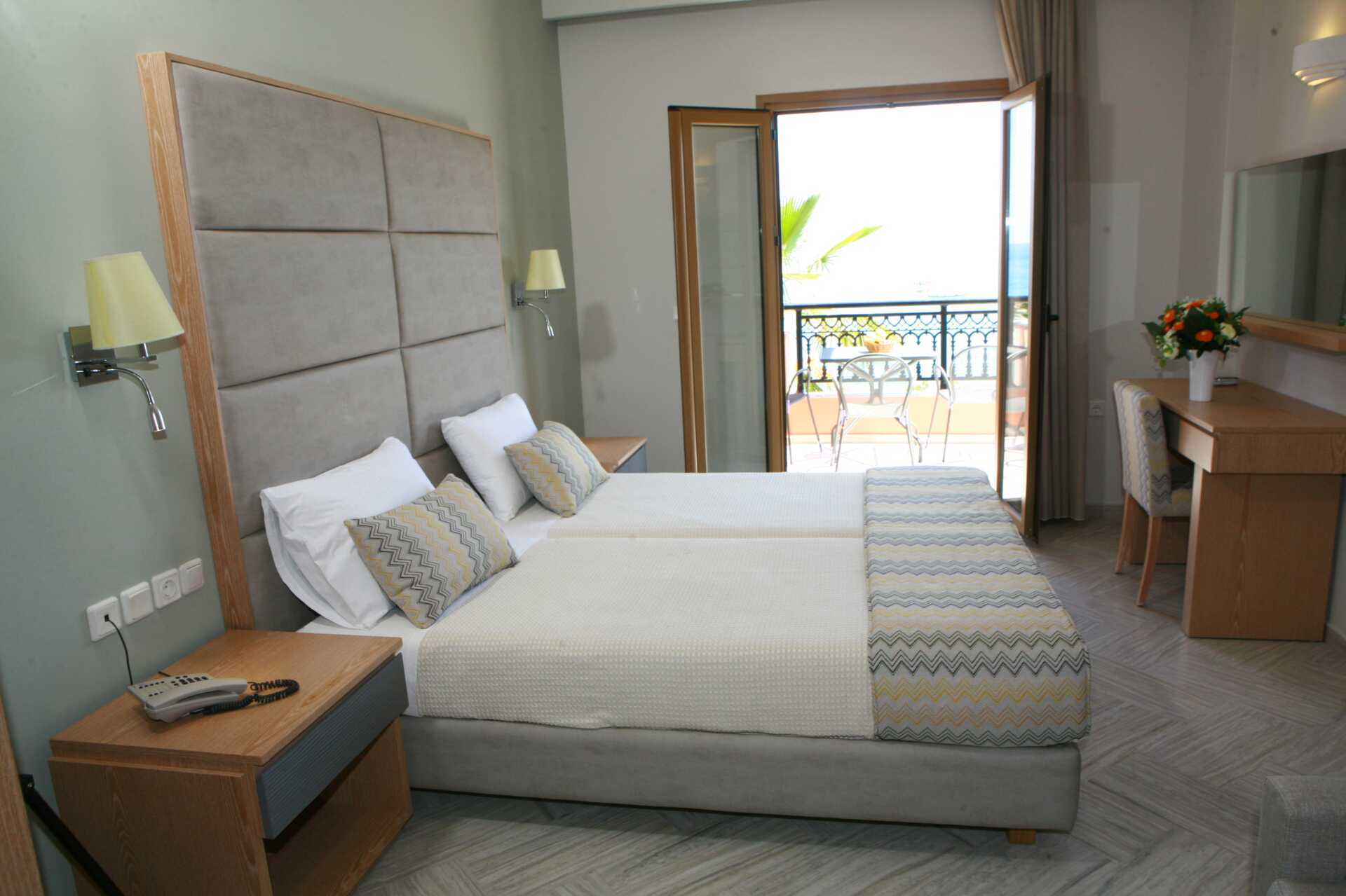 Större enrumslägenhet på hotell Vekios, Parga.