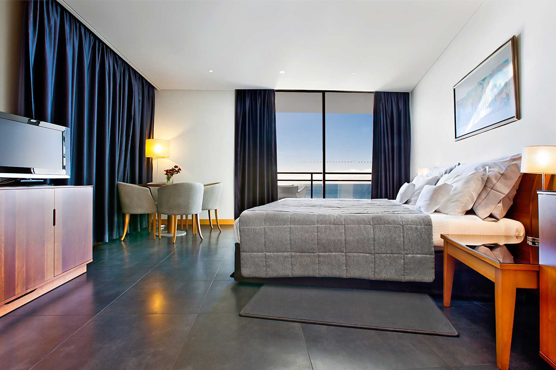 Familjerum på VIDAMAR Resort Madeira, Funchal.