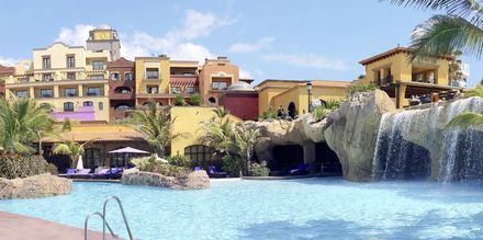 Poolområde på hotell Villa Cortés i Playa de las Americas, Teneriffa.