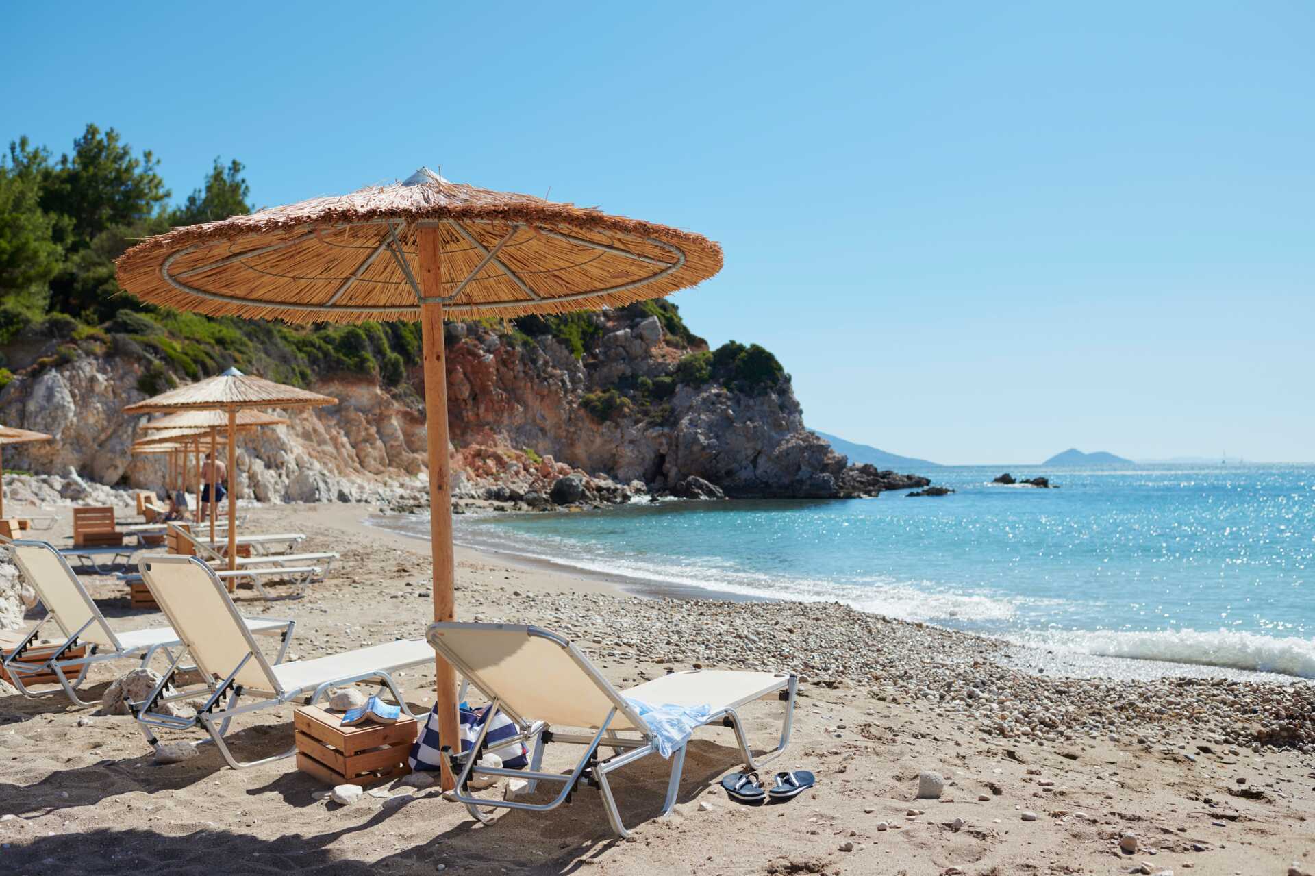 Kristallklart vatten i Votsalakia på Samos, Grekland.