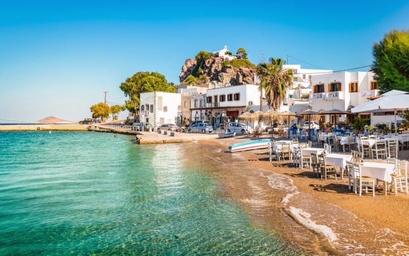 Vykortsvackra Patmos, med transfer