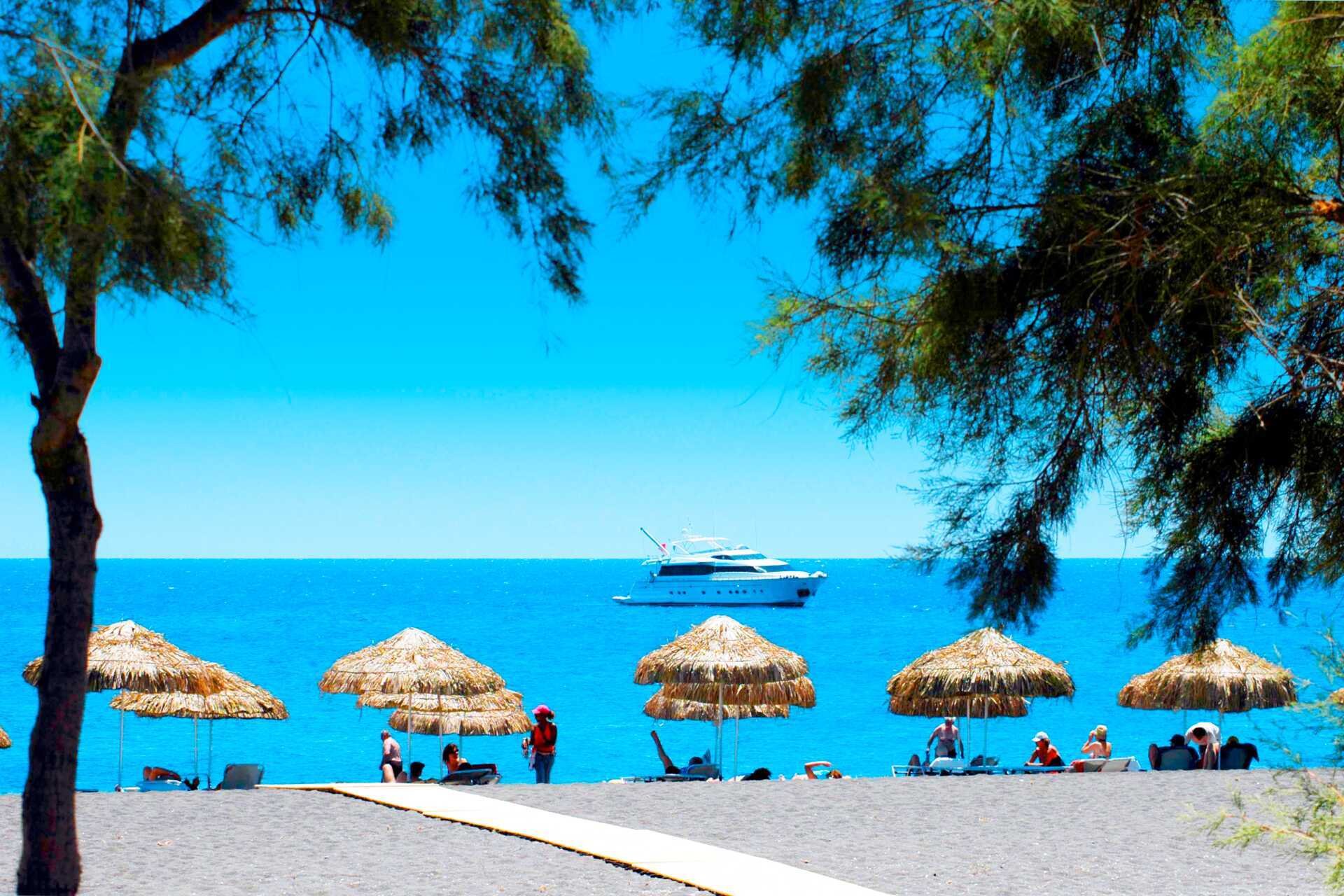 Vykortsvackra Santorini
