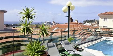 Poolen på hotell Windsor i Funchal på Madeira.